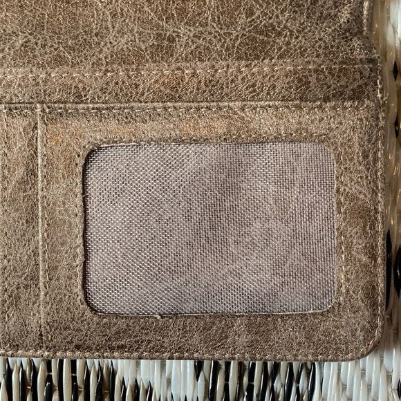 Matt & Nat Brown wallet with Woven Design - Picture 3 of 13
